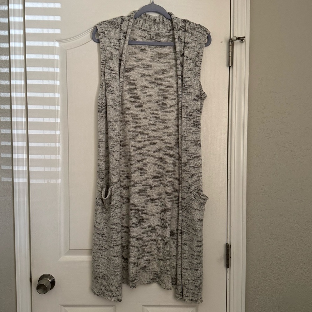 Sleeveless Open Cardigan - Gray Marled Knit